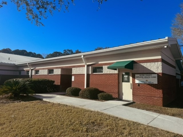 glynn county clinic building photograph