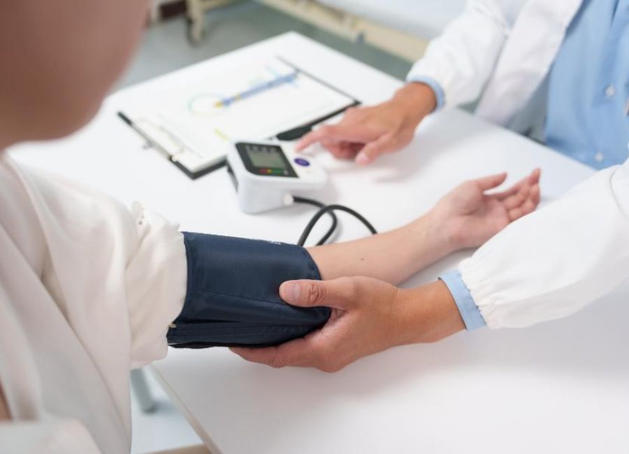 doctor-checking-up-little-black-girl